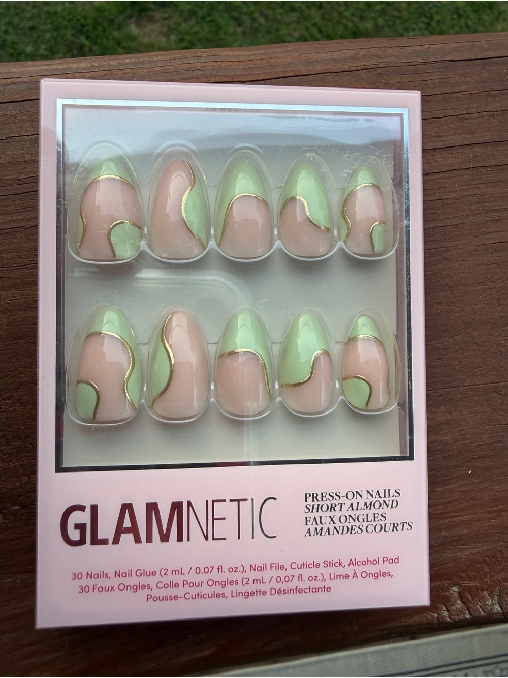 GLAMNETIC Short Almond Press-On Nails in Mint with Gold Accent
